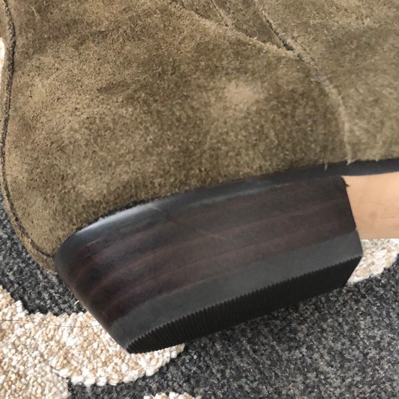 Ivanka Trump booties green faux suede Sz 5 - Picture 6 of 8